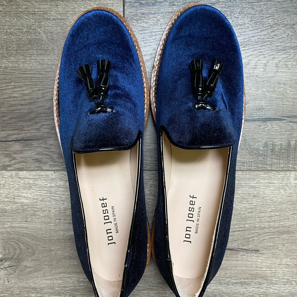 Jon Josef Woman’s Loafers NWOT